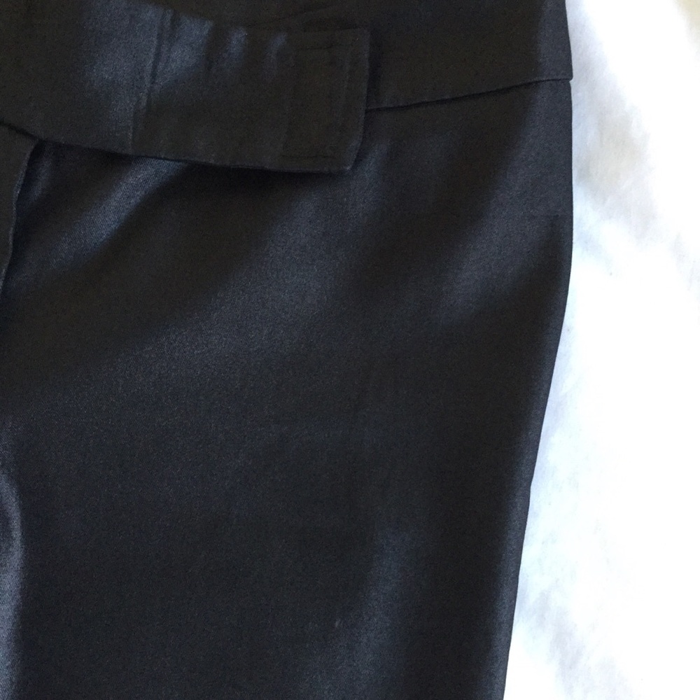 Shiny Cropped Pants - Picture 2 of 6